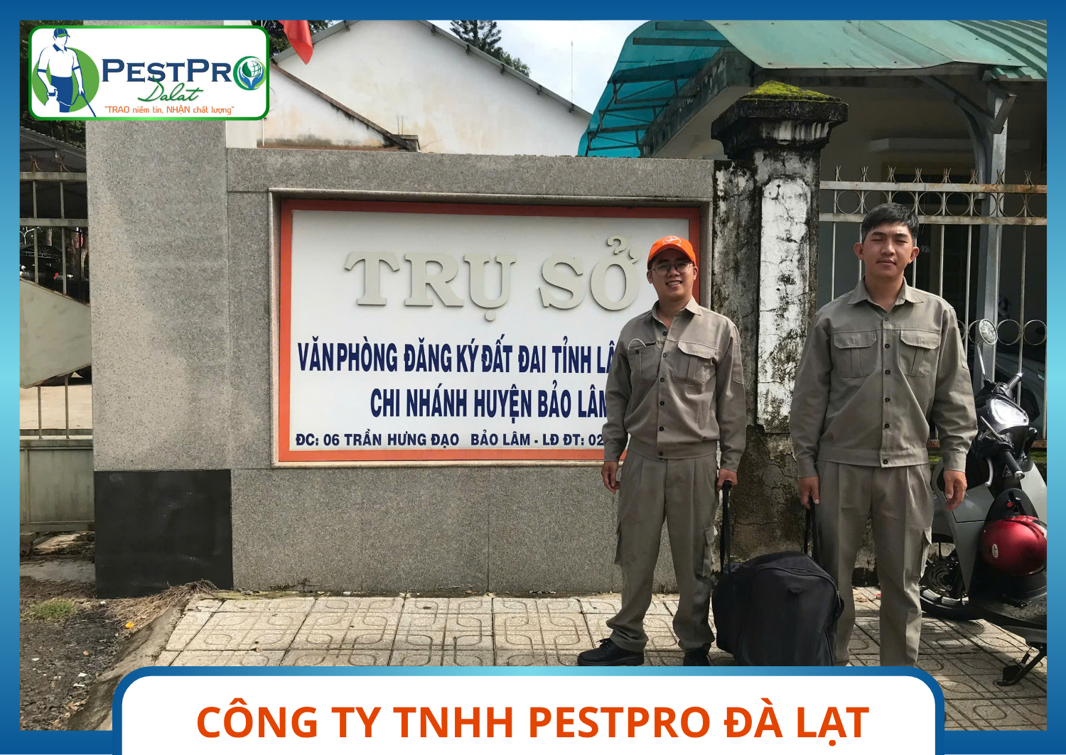 Kiểm Soát Côn Trùng Tại Bình Thuận: kỹ thuật viên PestPro Đà Lạt phun sương xử lý khu vườn cây xanh