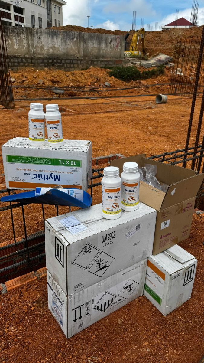 Xử Lý Mối Nền Móng - Thuốc diệt mối Mythic 240SC chính hãng BASF tập kết tại công trường Pestpro Đà Lạt