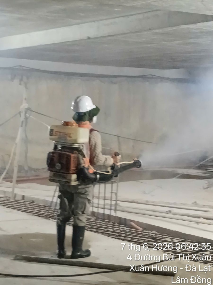 Xử Lý Mối Nền Móng - Phun mù áp lực cao khu vực tầng hầm bê tông móng công trình Đà Lạt